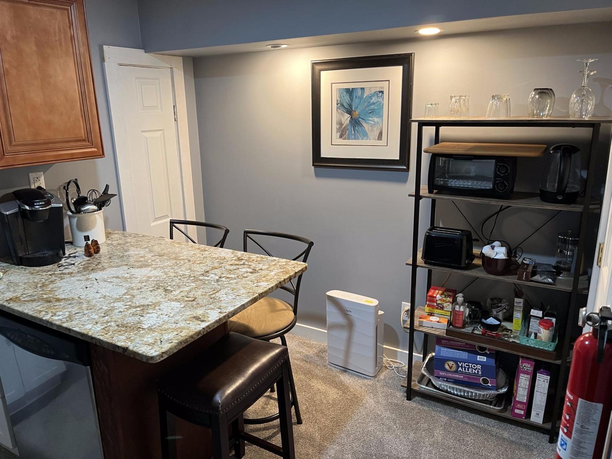 Plush Garden Level Apartment Near Stowe Morristown Экстерьер фото