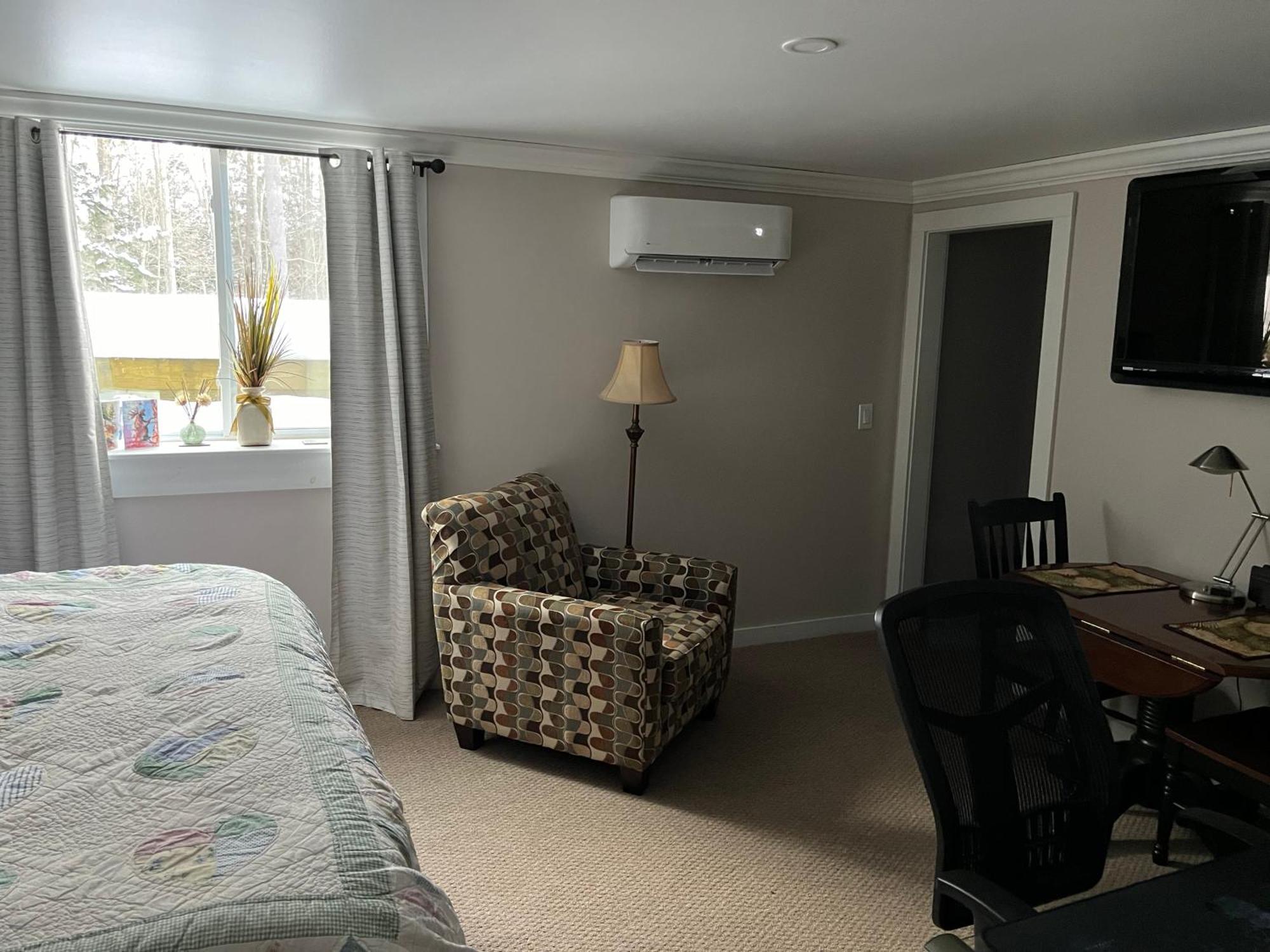 Plush Garden Level Apartment Near Stowe Morristown Экстерьер фото